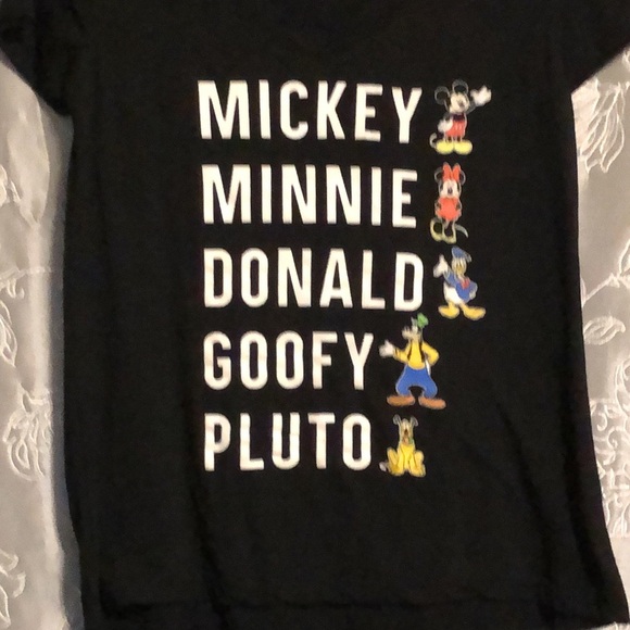 🌸3/ $15 Disney character T-shirt - Picture 2 of 3